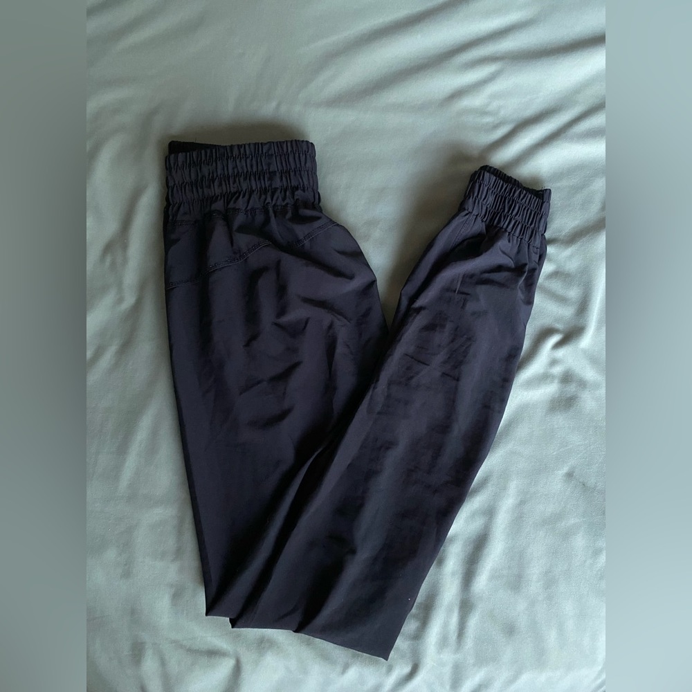 Black HALARA sweatpants in a women’s size medium